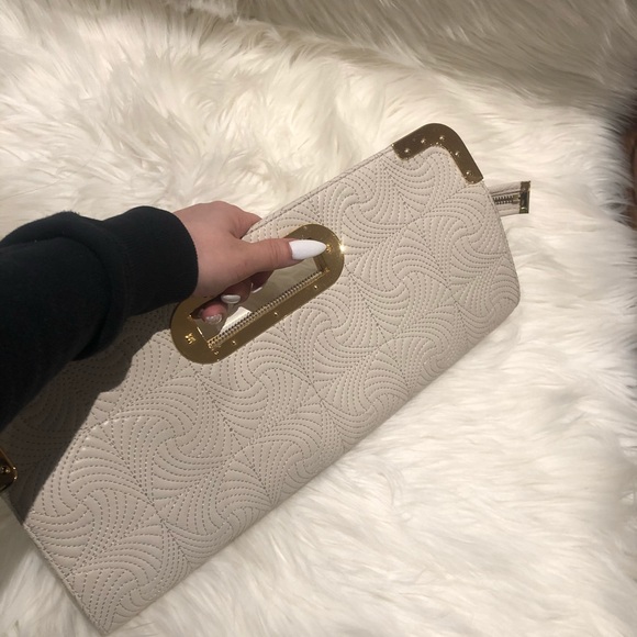 Bcbg Cream leather clutch - Picture 2 of 6